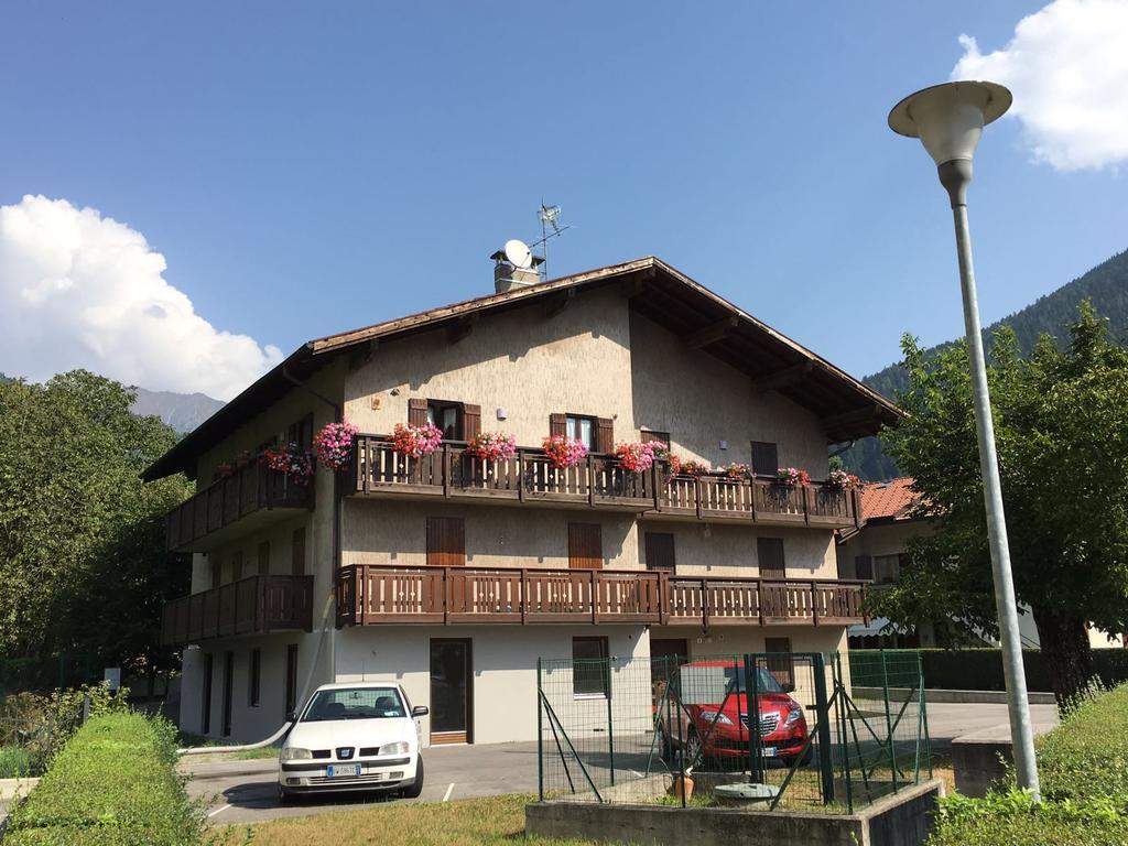 Villa Pinzolocasa Exterior foto